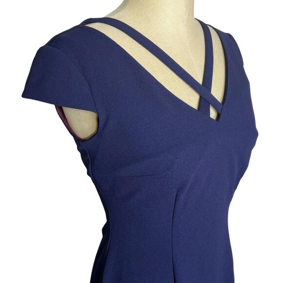 NWT Dressbarn Dress Womens Size 2P Navy Strappy Neckline Shift Career Wear - Picture 1 of 4